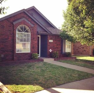 2117 S Robinson Ave, Moore, OK, 73170