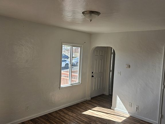 2nd image of 316 Locust Ave
