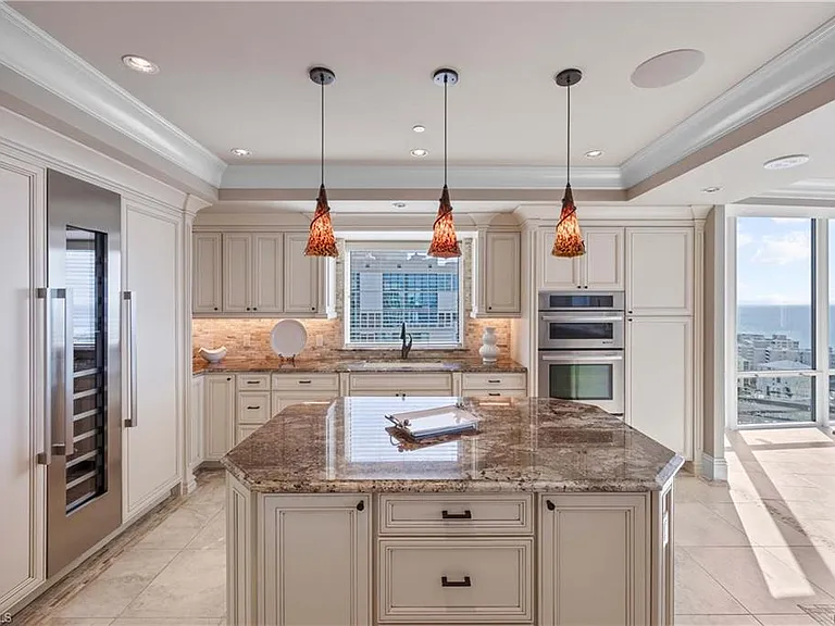 3991 Gulf Shore Blvd N #Penthouse 101 — Photo 17