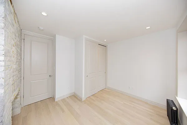 Rented by Voro New York | media 17