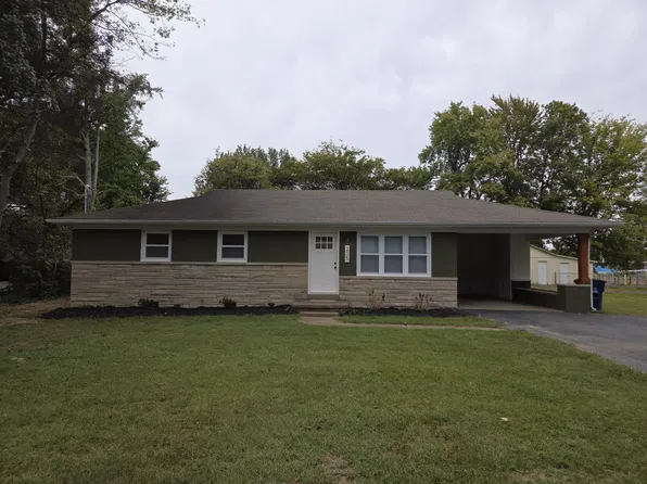205 Riverside Dr, Paducah, KY 42003