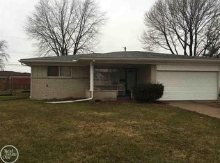 34457 Foxboro Rd, Sterling Heights, MI 48312