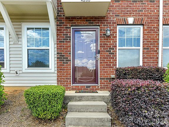 3rd image of 4268 Sutwick Dr