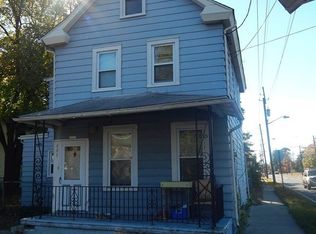 401 Magnolia St, Beverly, NJ 08010