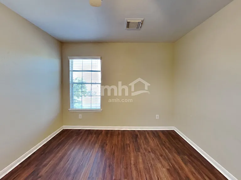 29518 Legends Line Dr — Photo 17