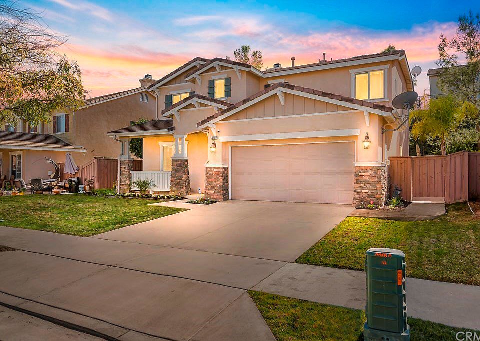 1st image of 32047 Meadow Wood Ln