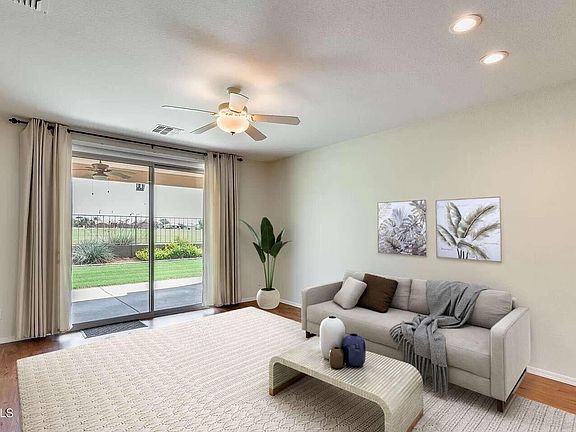 3rd image of 10960 E MONTE Avenue #110
