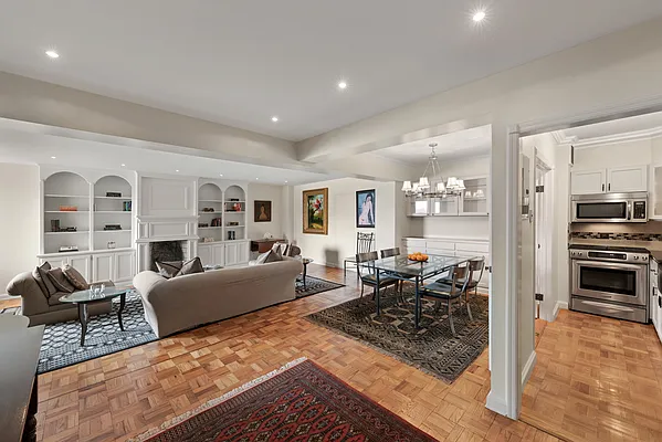 Sold by Compass | media 7