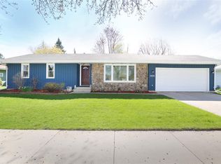 2606 S Berry Dr, Appleton, WI 54915