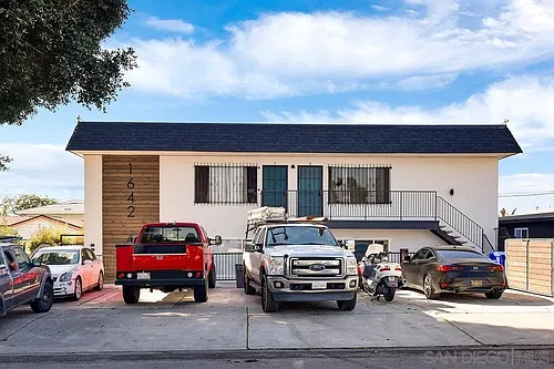 1642 C Ave Photo 1