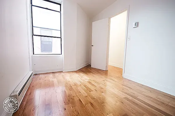 Rented by MySpaceNYC | media 26