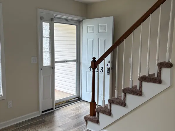 4133 Bentley Dr, Randleman, NC 27317