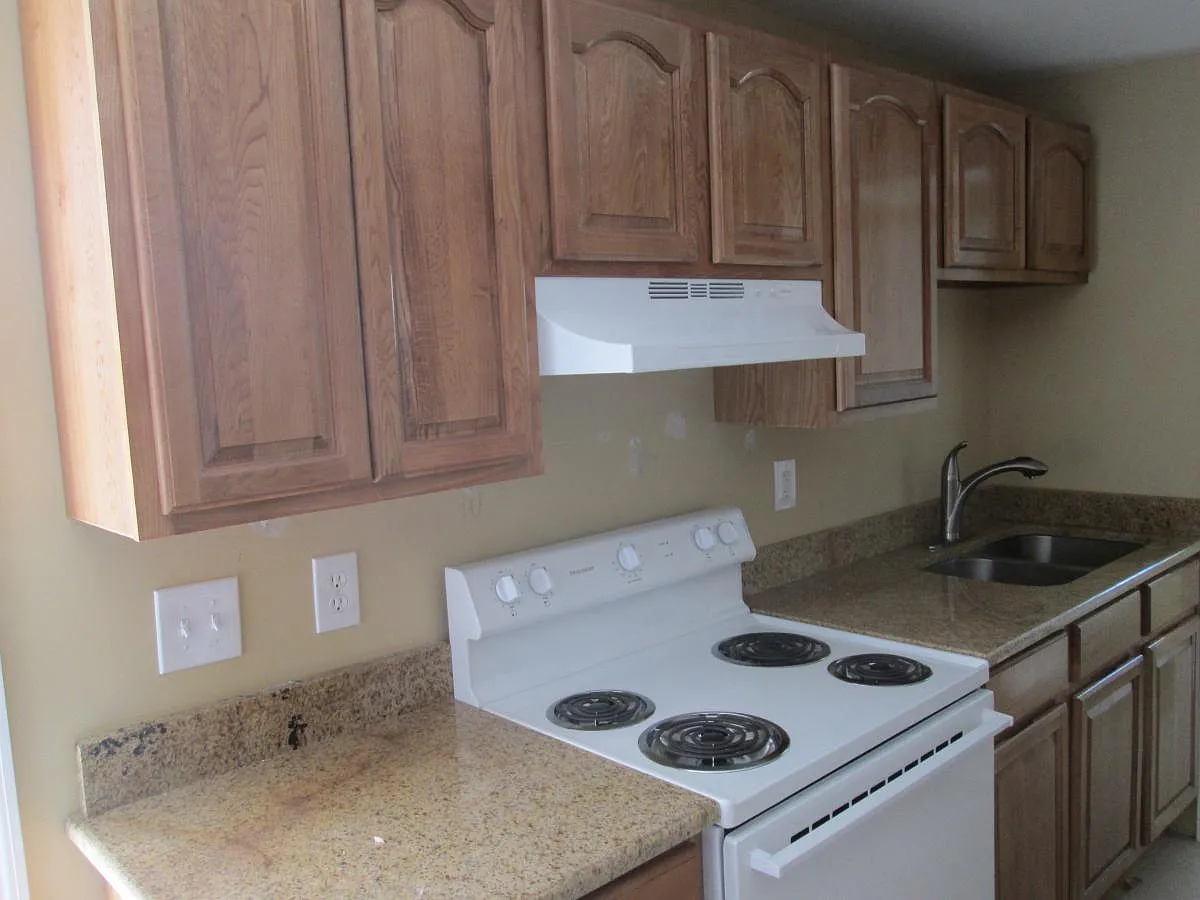 2 bed, $1,295 — Photo 2