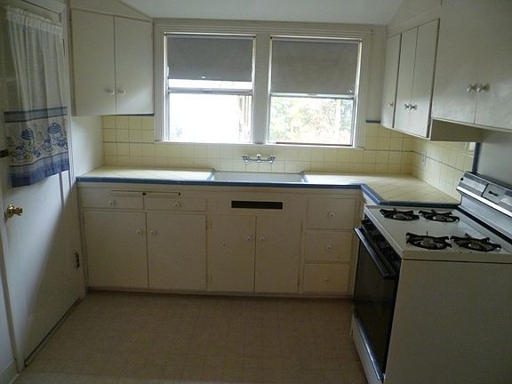 3rd image of 5645 Monte Corita Cir