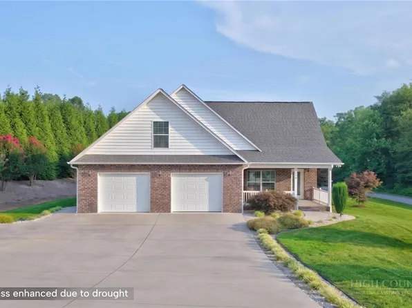 100 Rivercliff Drive, Hudson, NC 28638