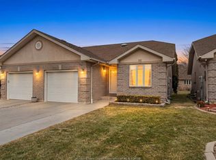 1942 Castleton Ave, Windsor, ON N8P 1P6