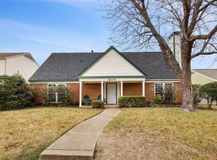 905 Pyramid Dr, Garland, TX 75040