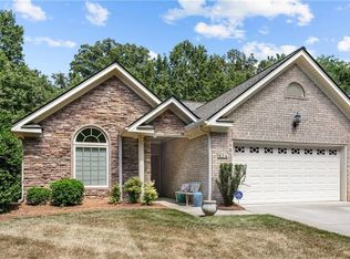 834 Sydney Shores Ct, Greensboro, NC 27410