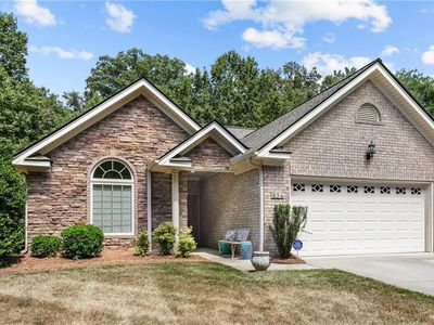 834 Sydney Shores Ct, Greensboro, NC, 27410