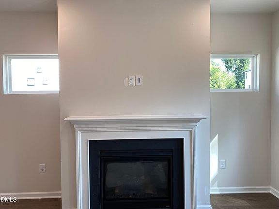 5th image of 653 Rawls Dr