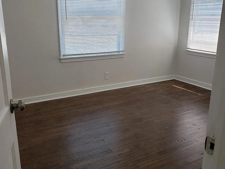 4256 Standish Rd — Photo 23