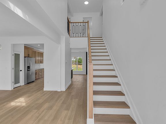 4th image of 309 Valhalla Ln