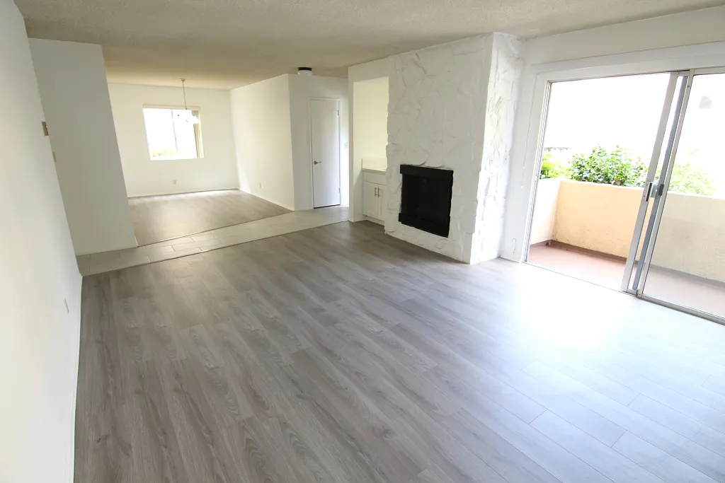 2 bed, 1250 sqft, $3,395 — Photo 2