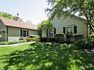 103 W Witchwood Ln, Lake Bluff, IL