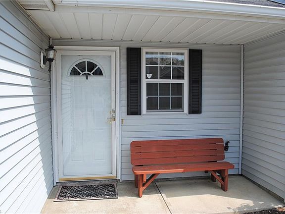 2nd image of 30880 Jasmine Ct #66A