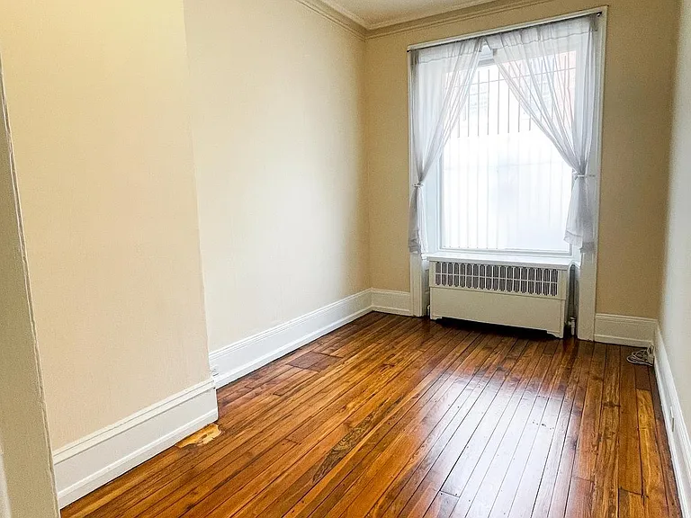 2642 Brown St #1 — Photo 6
