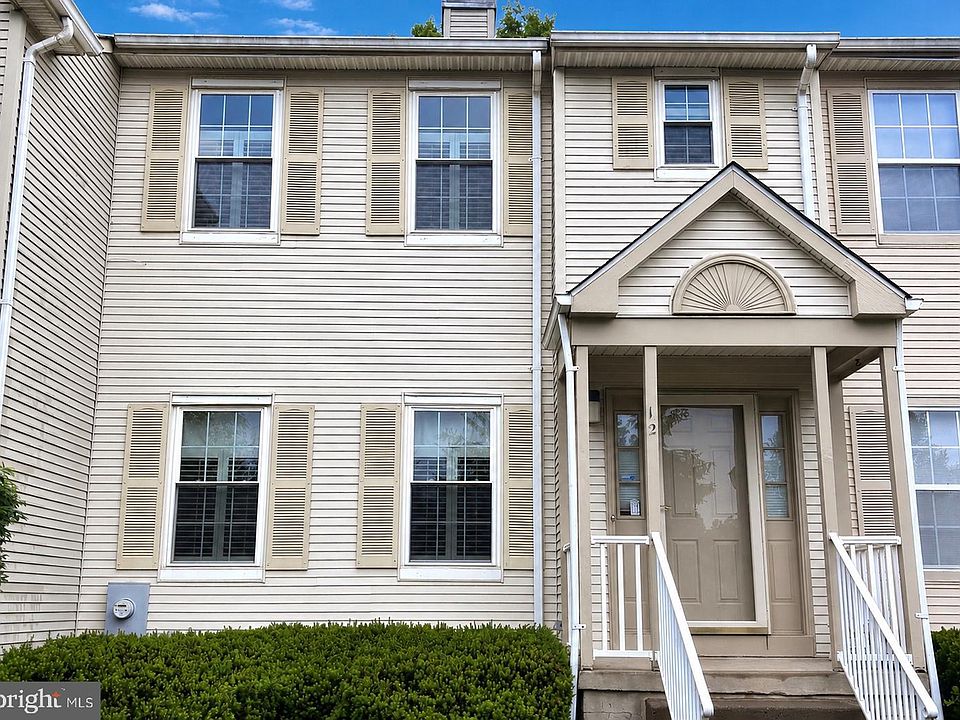 1st image of 12 Tasley Ct