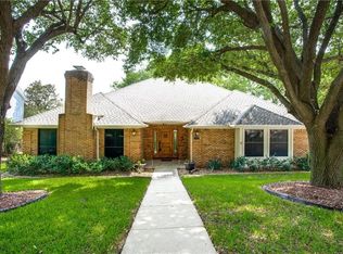 1901 Lakehill Ct, Arlington, TX 76012