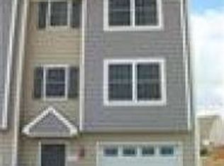 410 Kentwell Dr, York, PA 17406