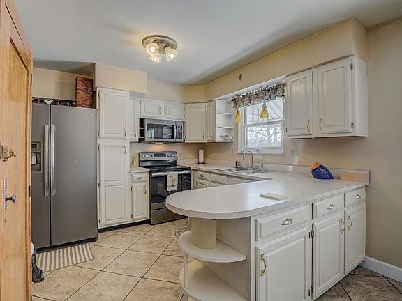5th image of 689 Mafred Dr