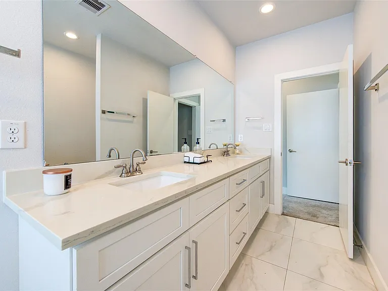847 Rachel St #G — Photo 35