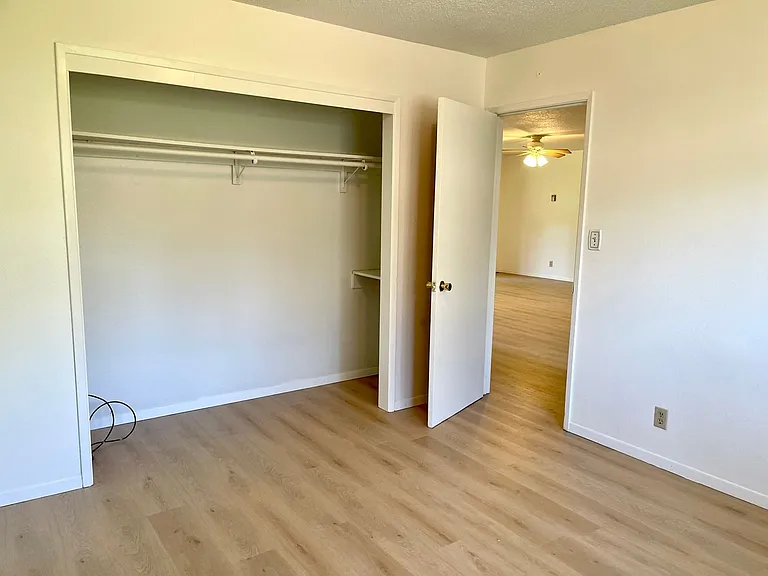 8358 Park Ave — Photo 8