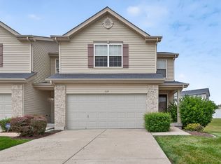 527 Country Circle Dr, Lake Saint Louis, MO 63367