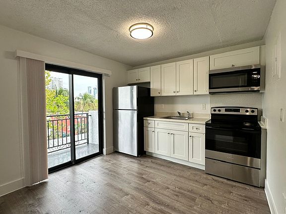 2nd image of 529 SW 4th St
