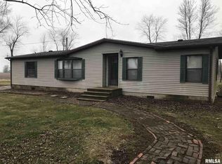 189 Apostle Rd, Louisville, IL 62858