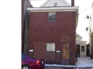 547 Main St, Follansbee, WV 26037