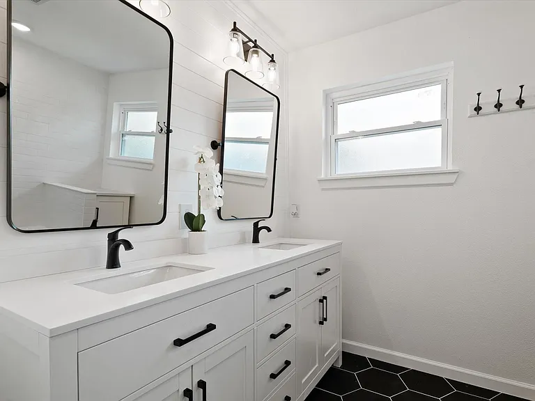 8734 Westfield Dr — Photo 21