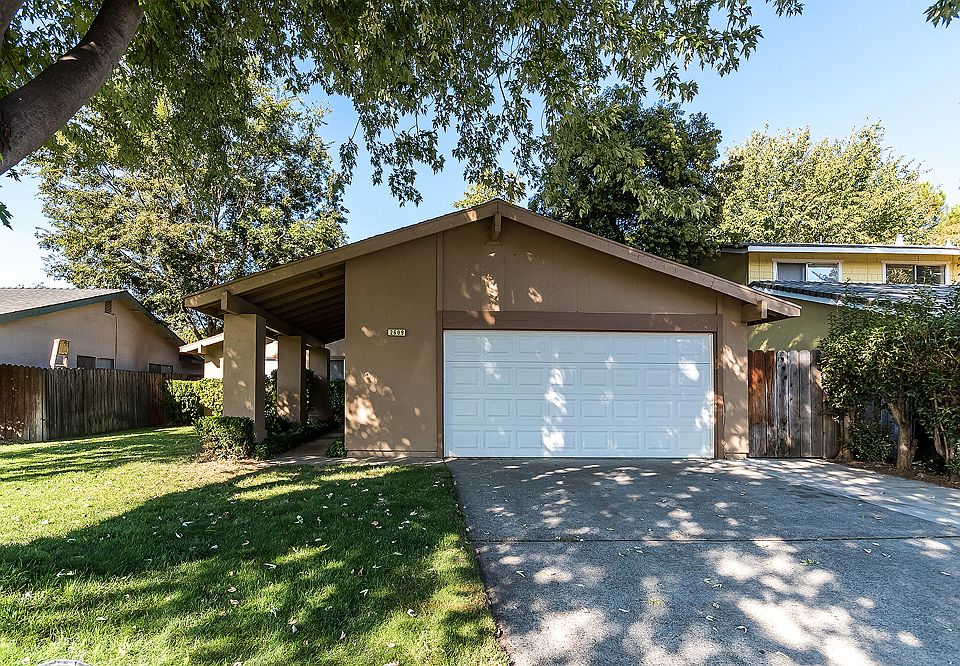 1st image of 2609 Yuma Cir