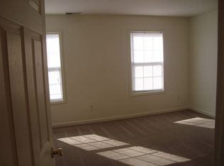 2408 Nichols View Ct, Louisville, KY 40215