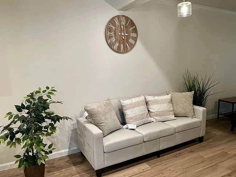 3205 Midway Dr — Photo 11