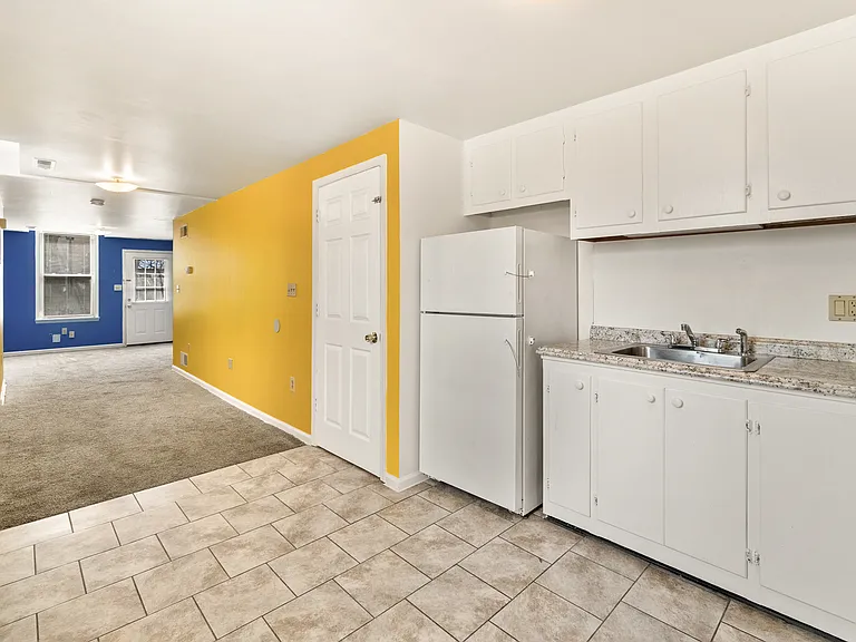 22 W Baltimore St — Photo 12