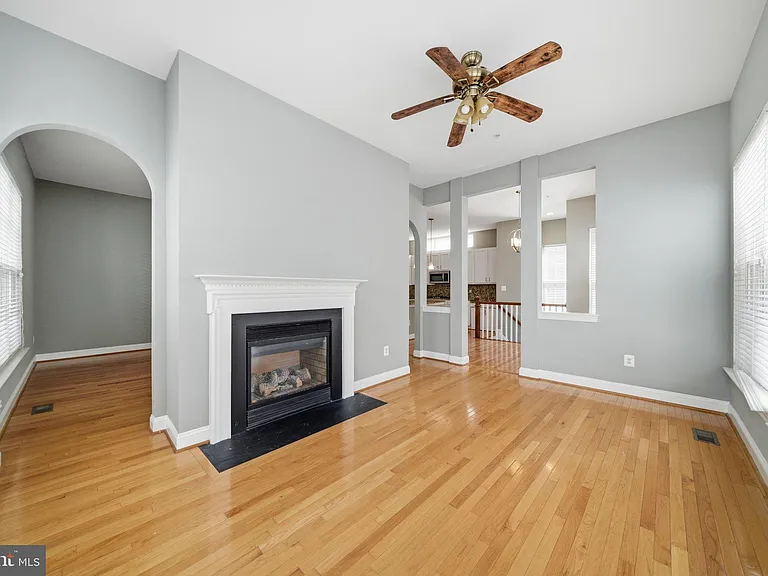 13131 Clarksburg Square Rd — Photo 20