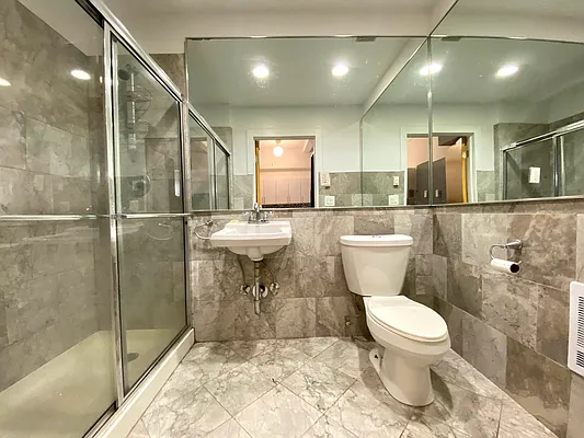 Rented by City Connections Realty | media 10