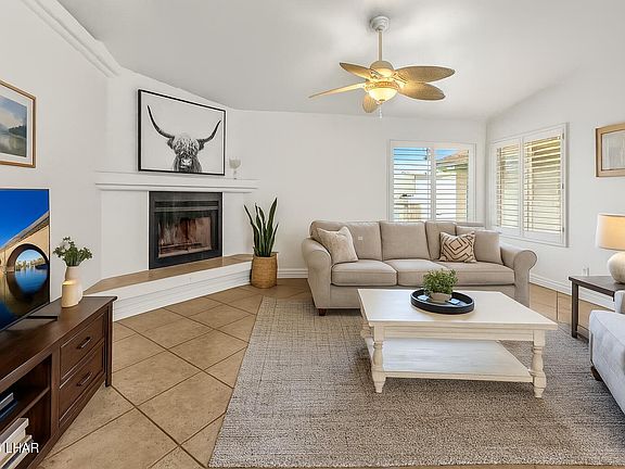 5th image of 2930 Yuma Dr