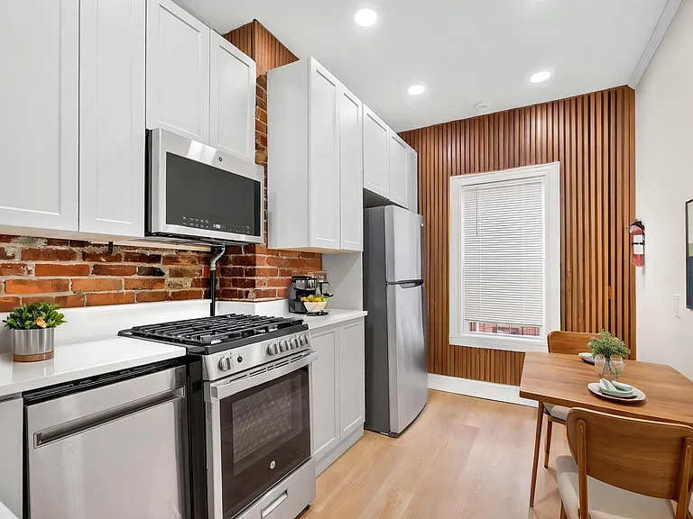 12 E Springfield St #3 — Photo 1