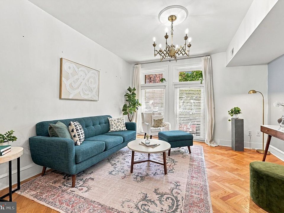 1st image of 2201 Chestnut St APT 104